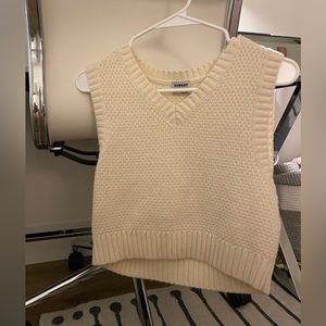Aritzia cropped sweater vest